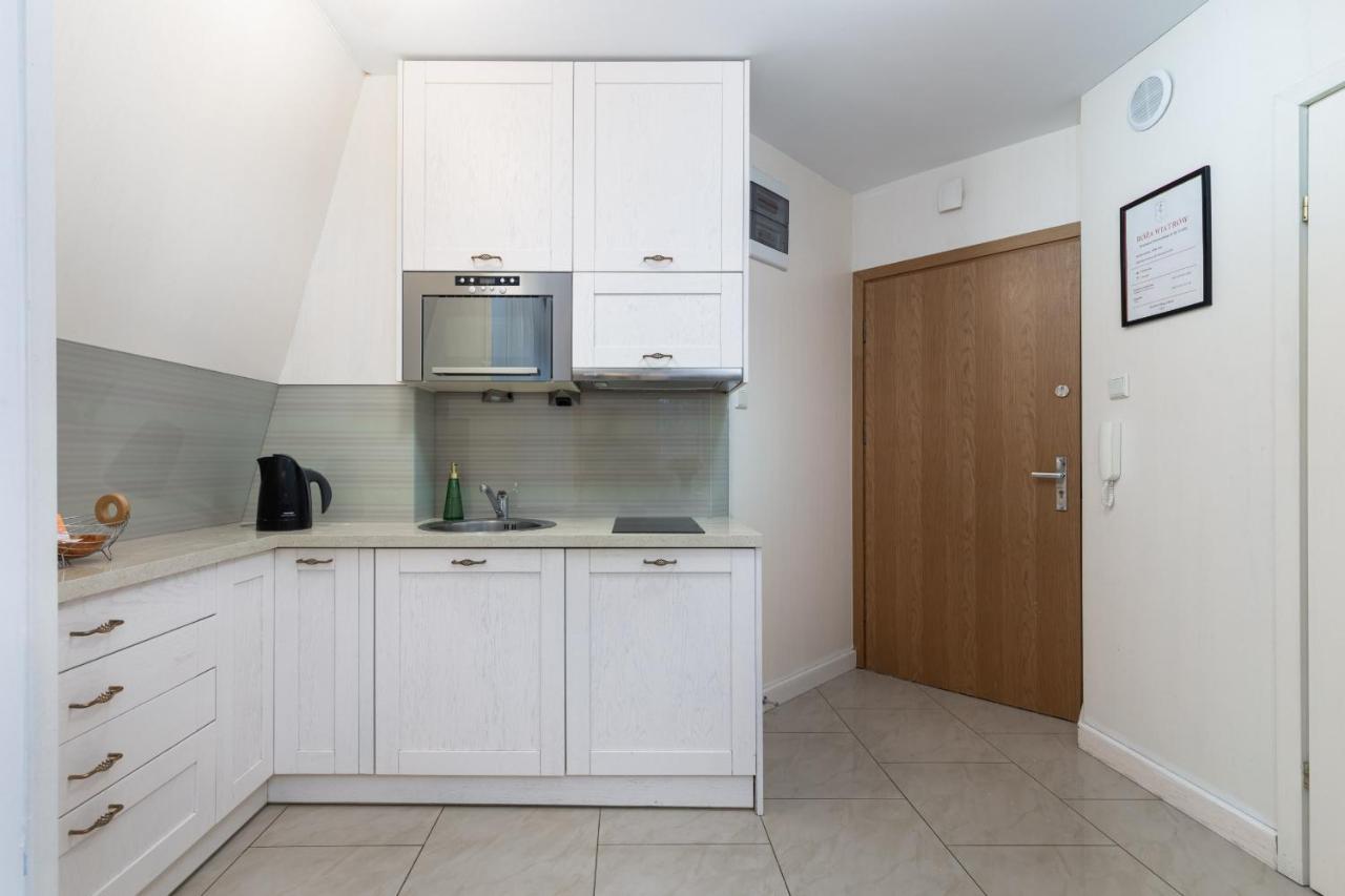 Apartment With Balcony Trentowskiego By Renters *